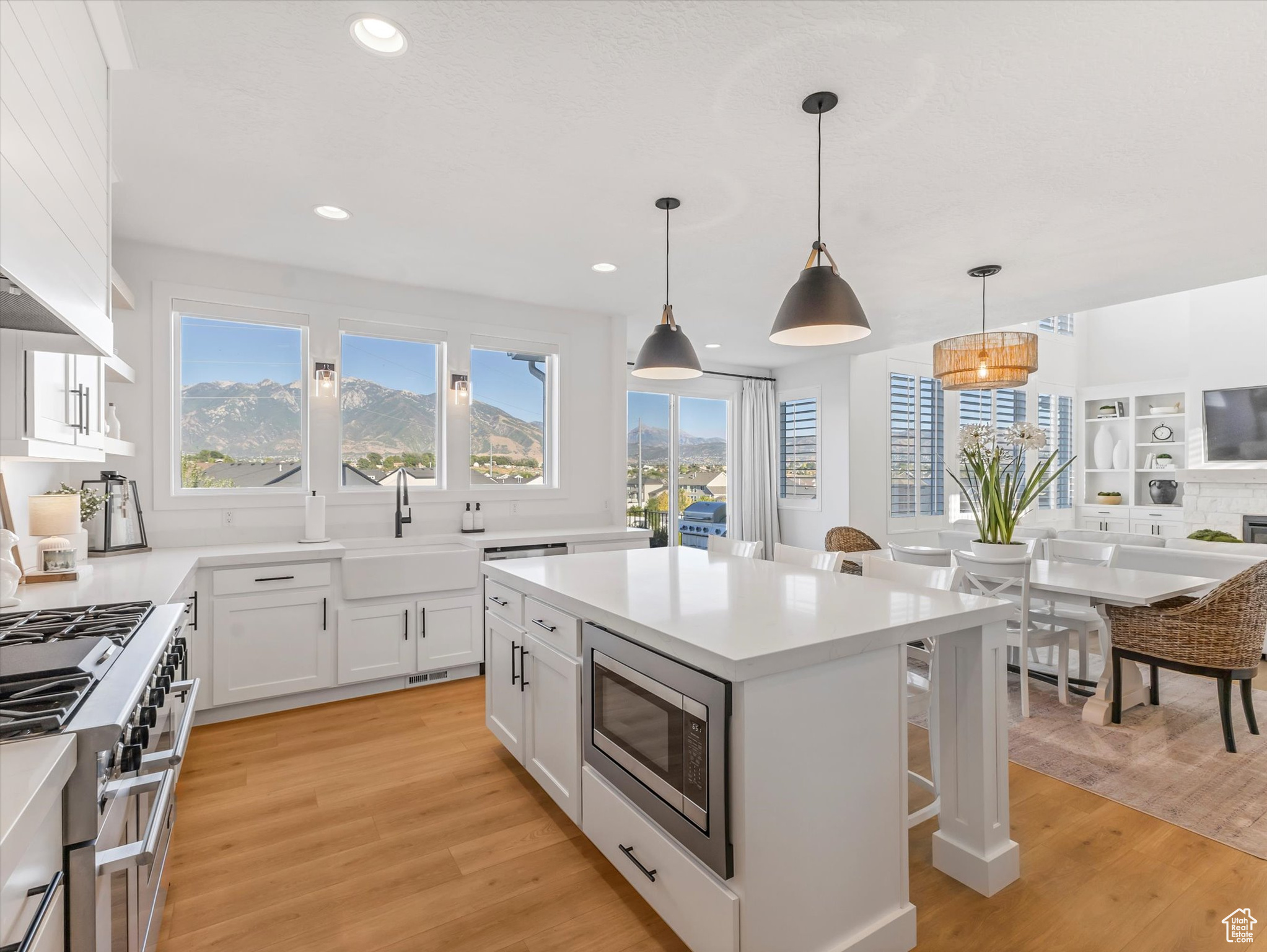 CLOVER RIDGE - Residential