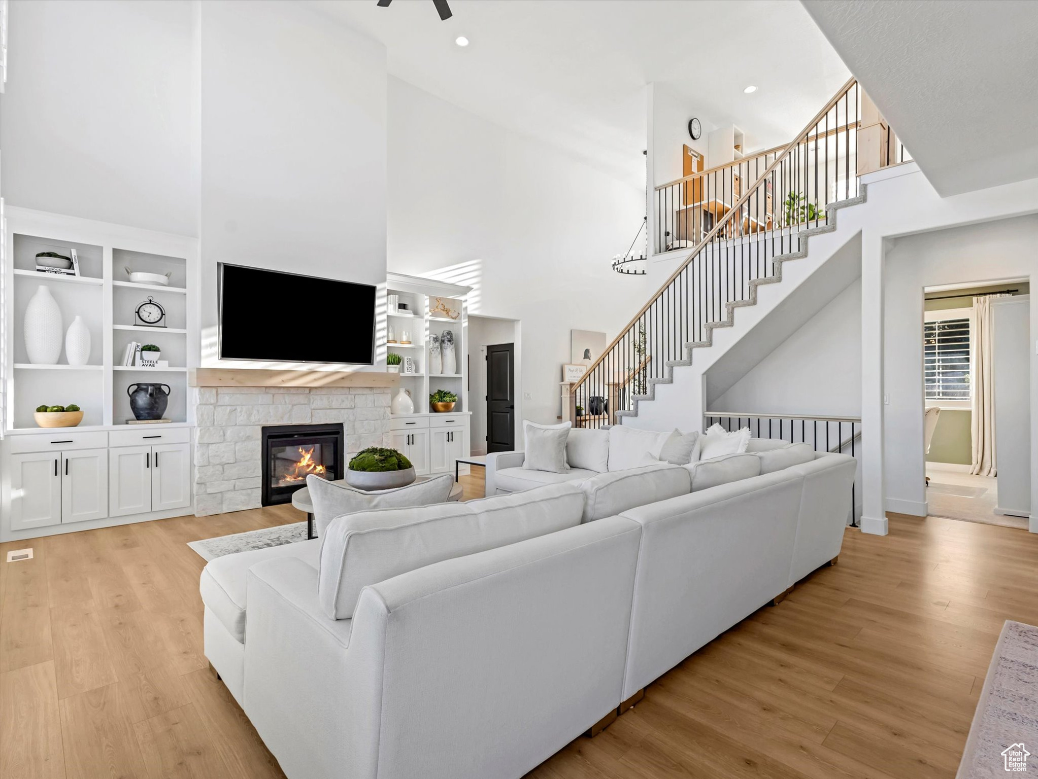 CLOVER RIDGE - Residential