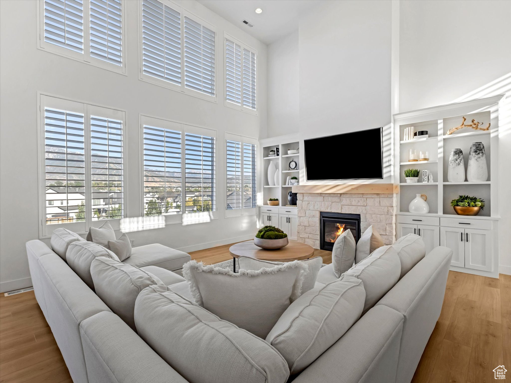 CLOVER RIDGE - Residential