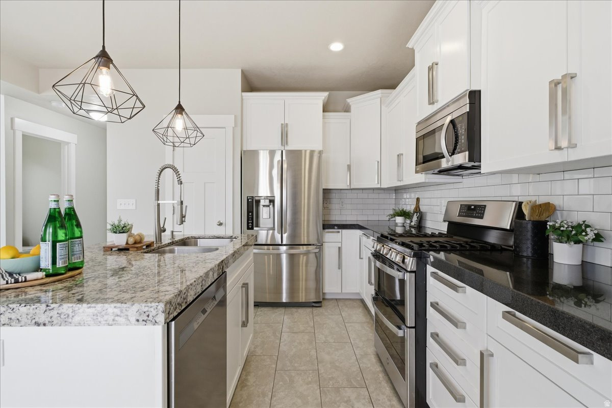 COTTAGES ON 78TH - Residential