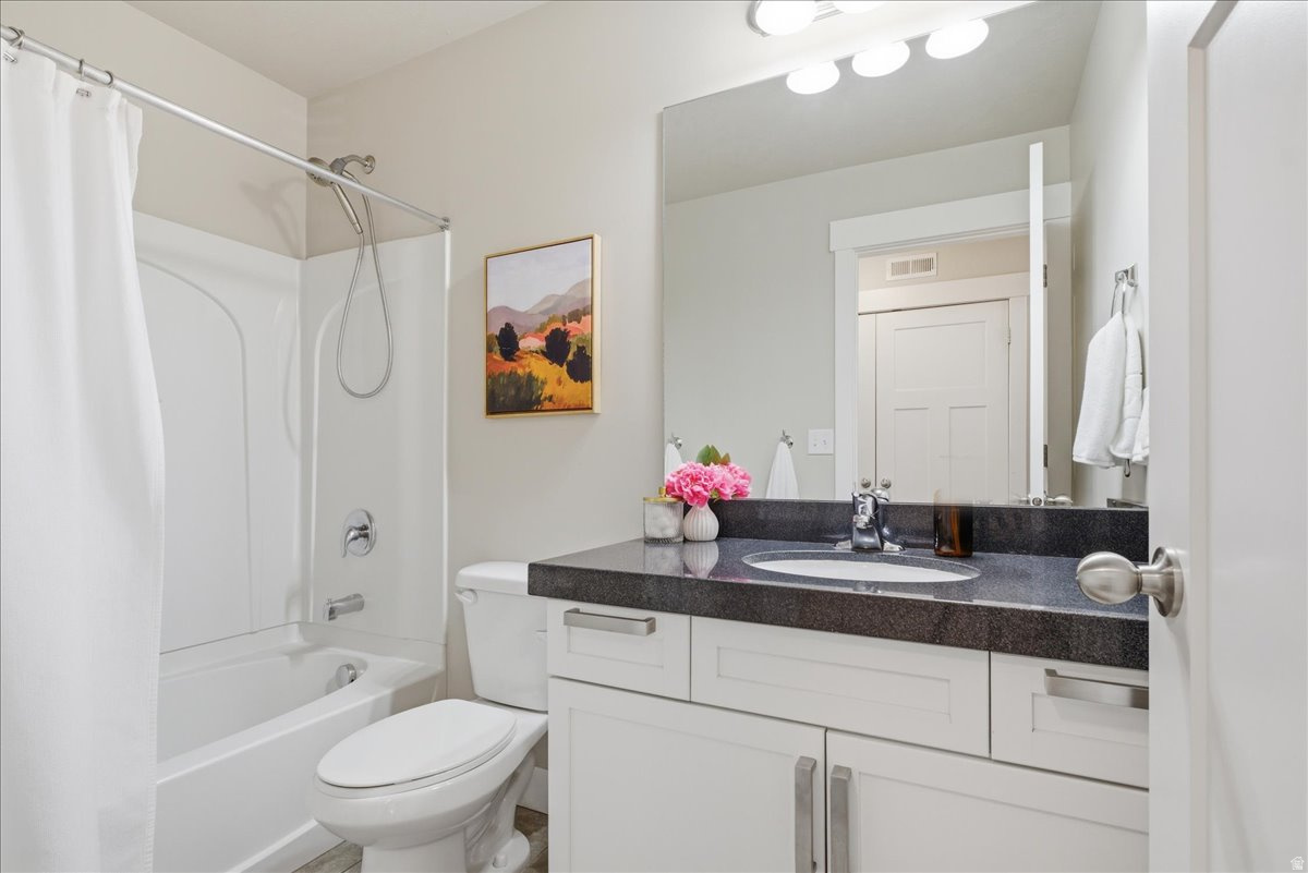 COTTAGES ON 78TH - Residential