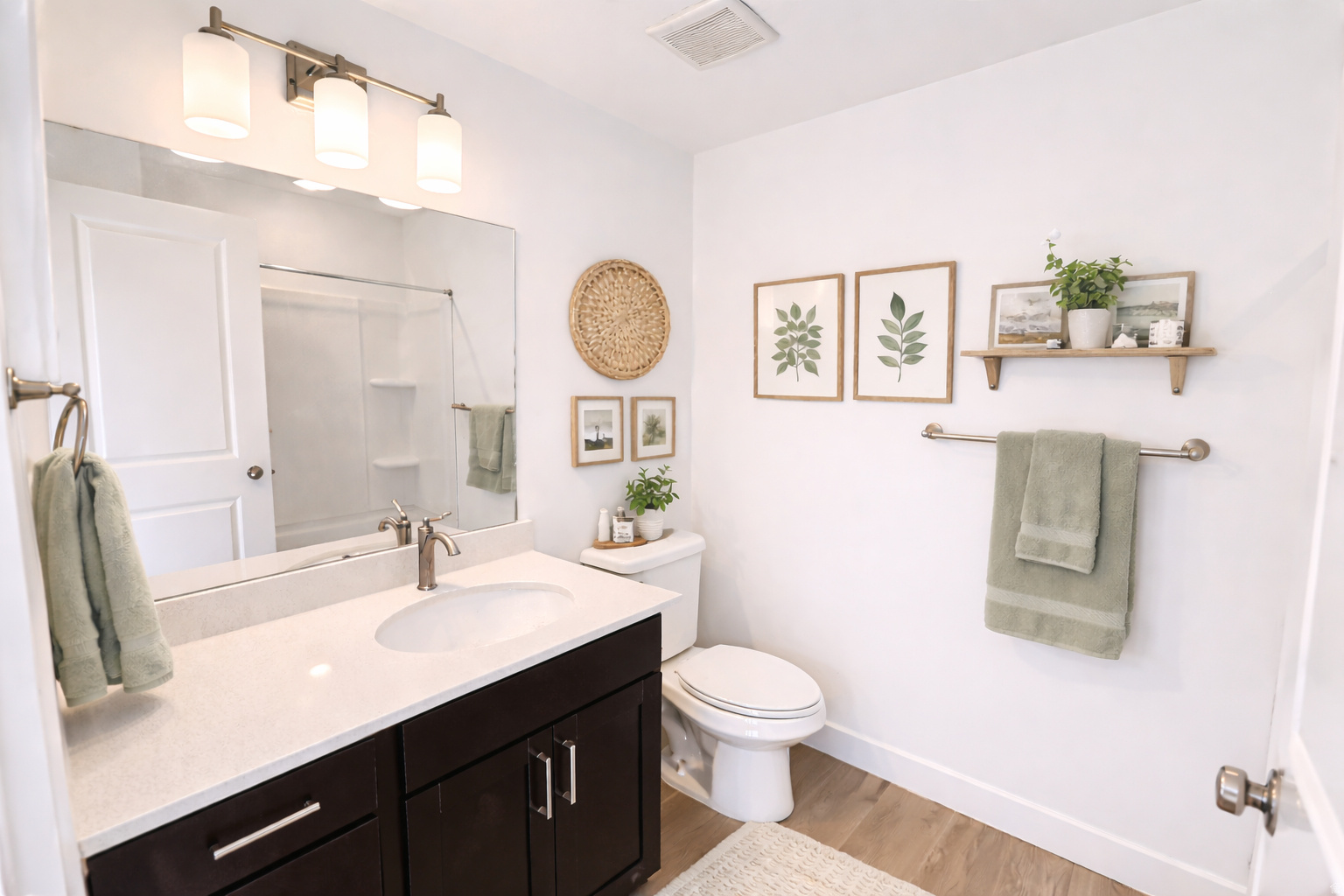 BEACON POINTE - Residential