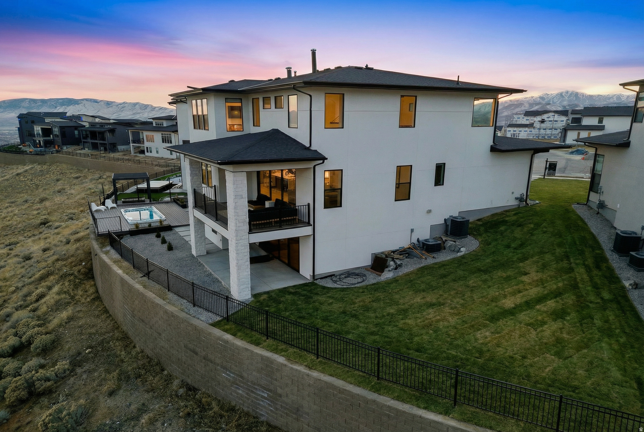 LAKEVIEW ESTATES - Residential