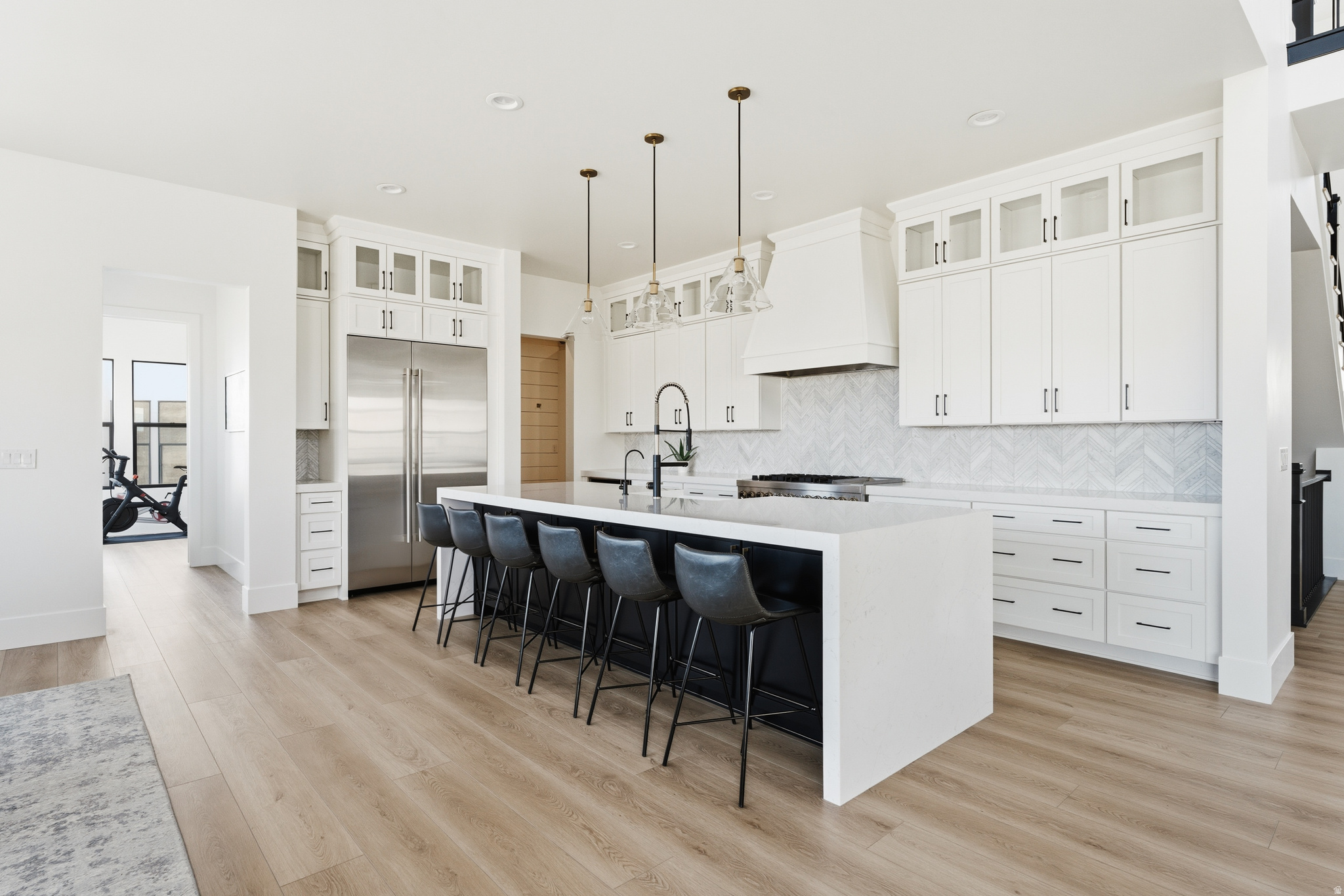 LAKEVIEW ESTATES - Residential