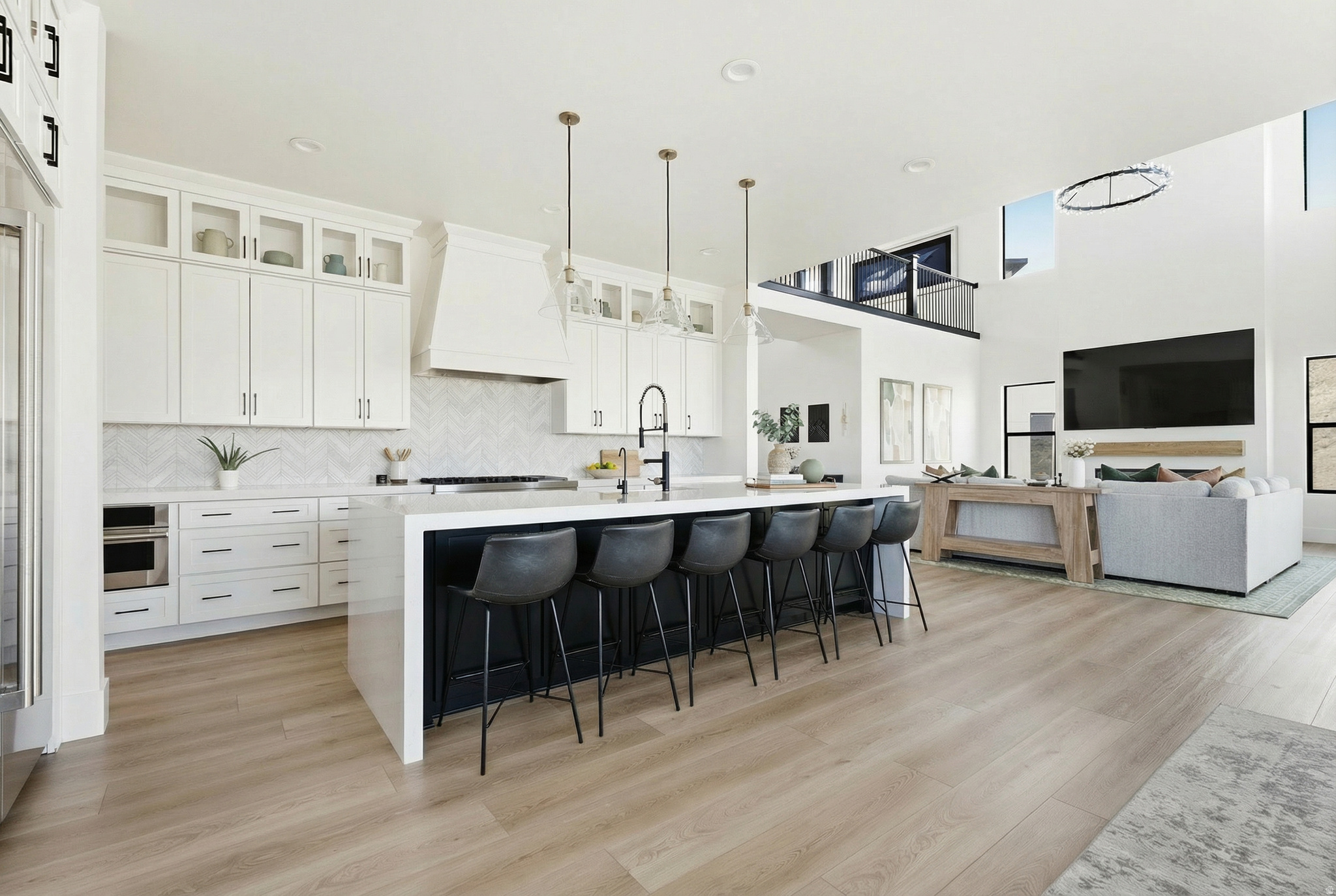 LAKEVIEW ESTATES - Residential