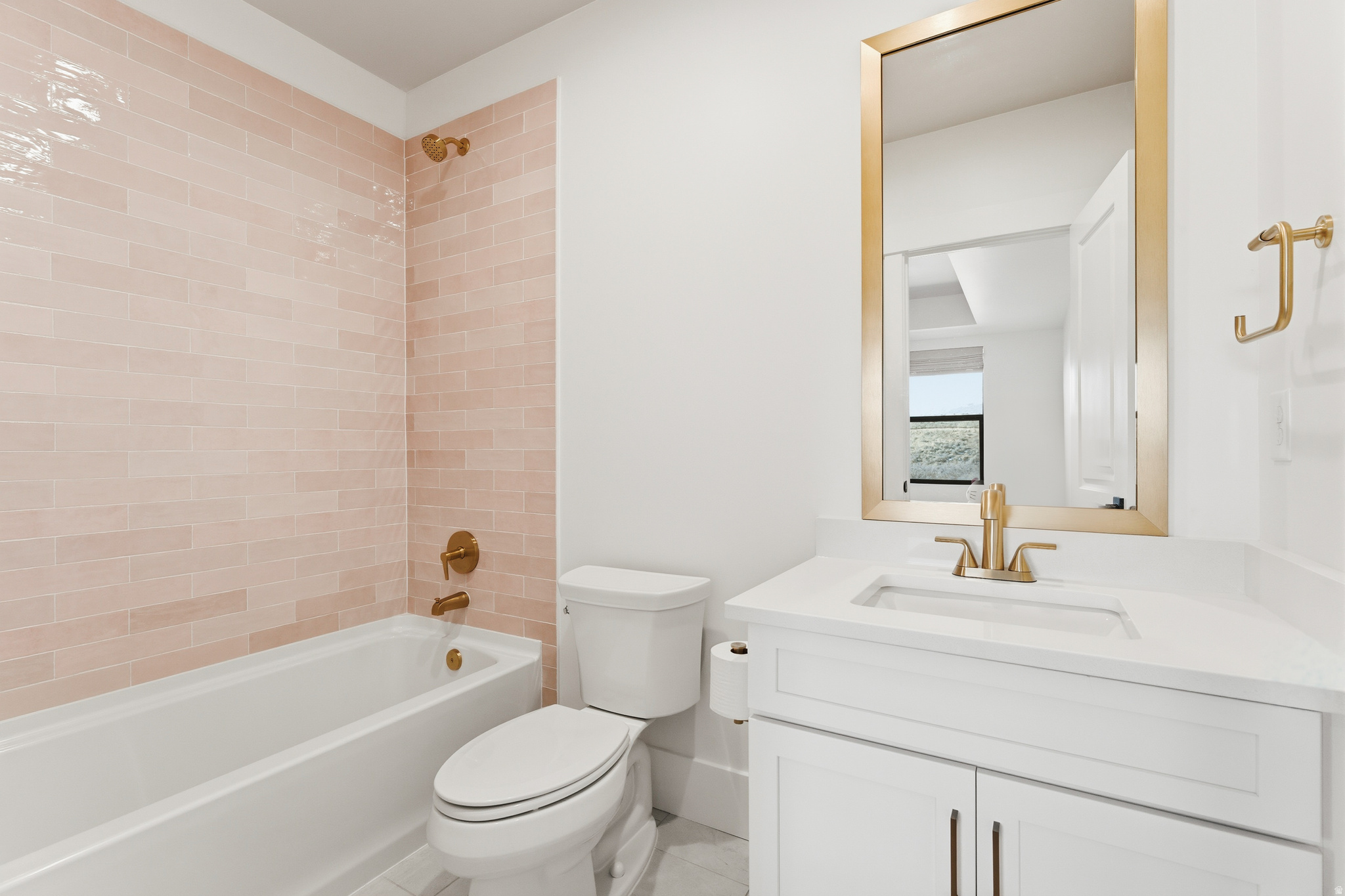 LAKEVIEW ESTATES - Residential