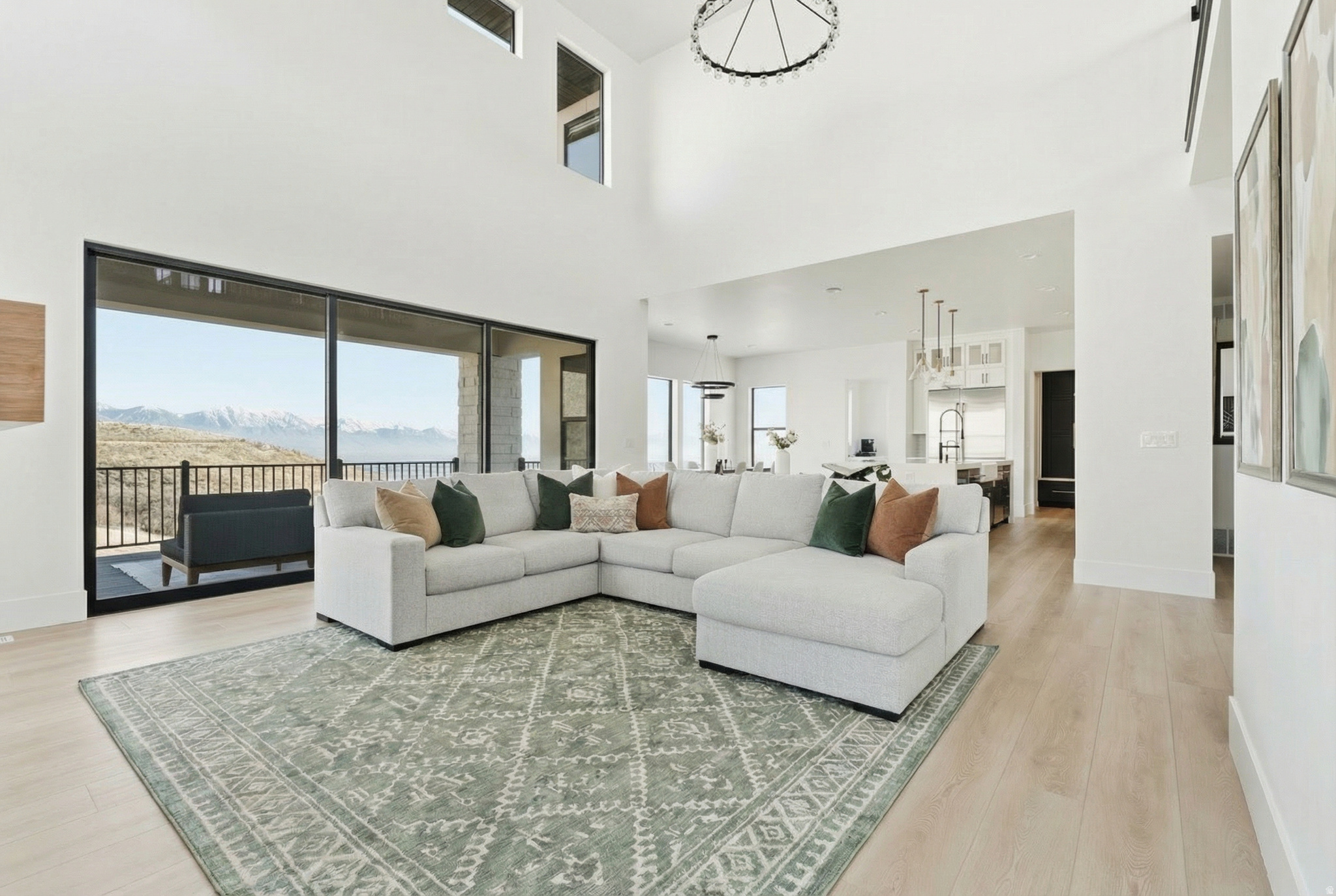 LAKEVIEW ESTATES - Residential