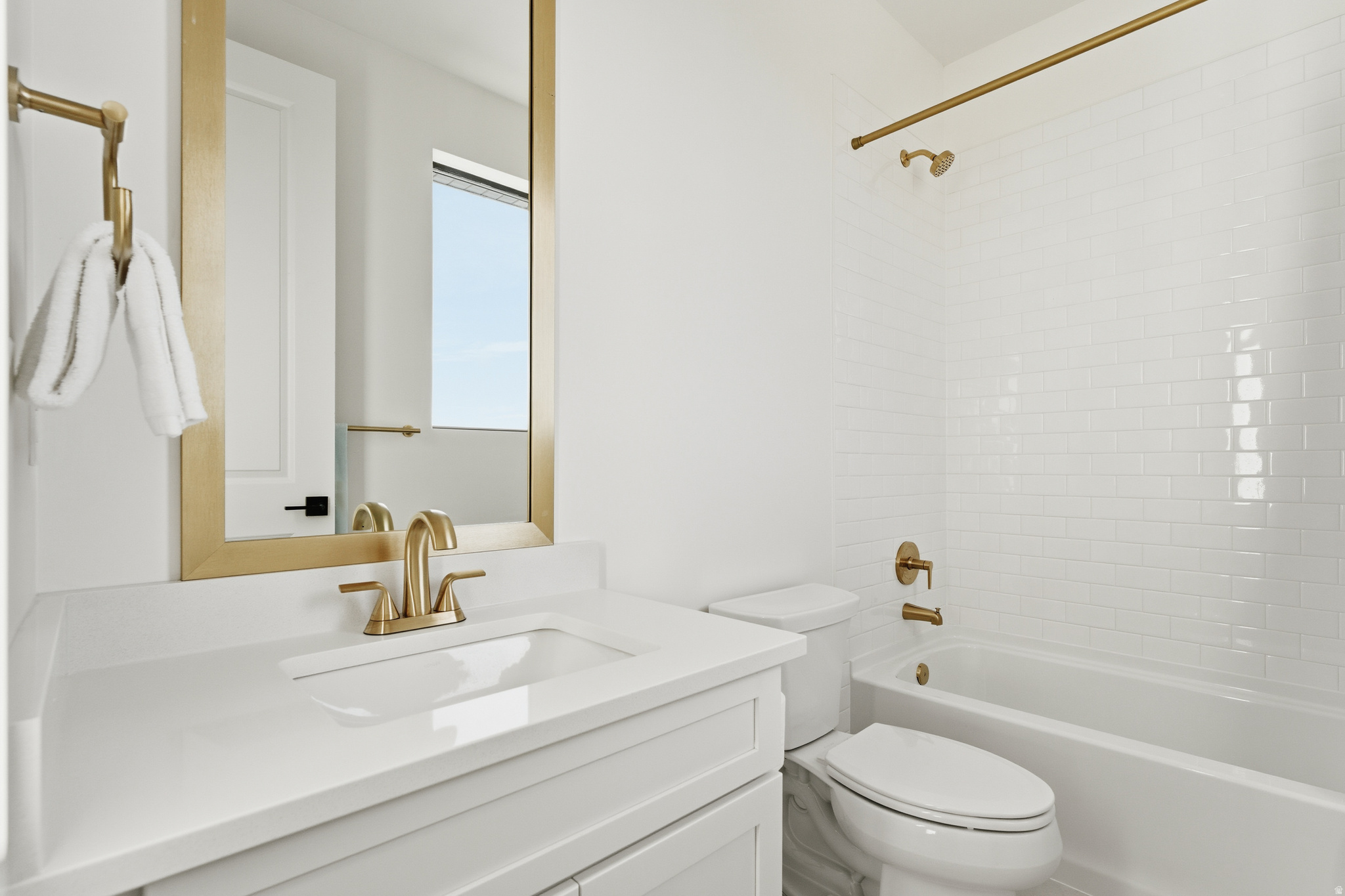 LAKEVIEW ESTATES - Residential