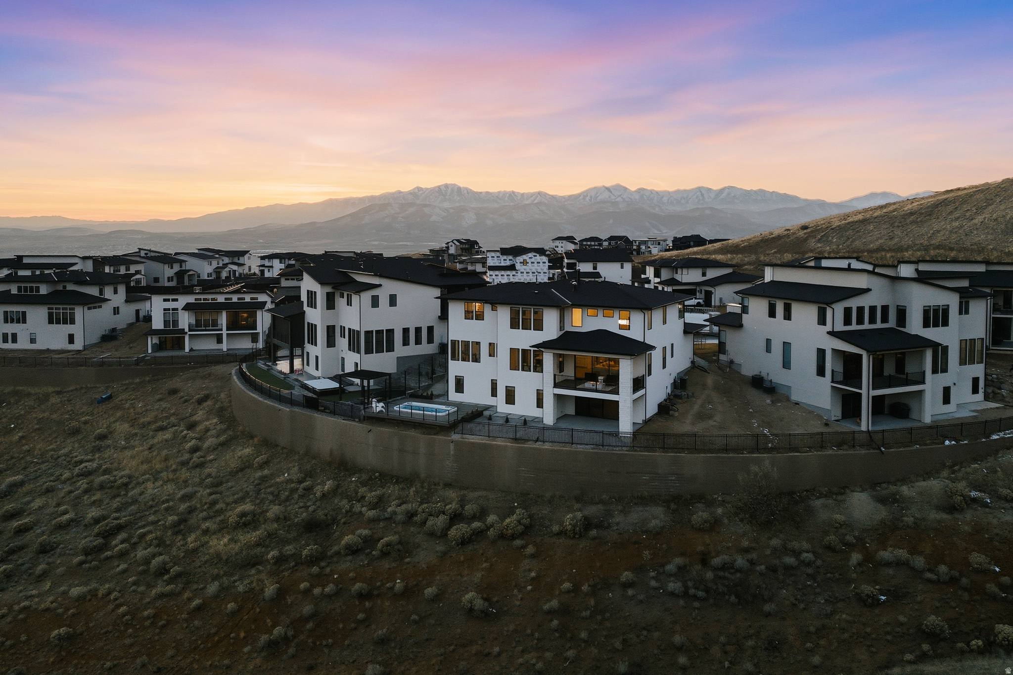 LAKEVIEW ESTATES - Residential