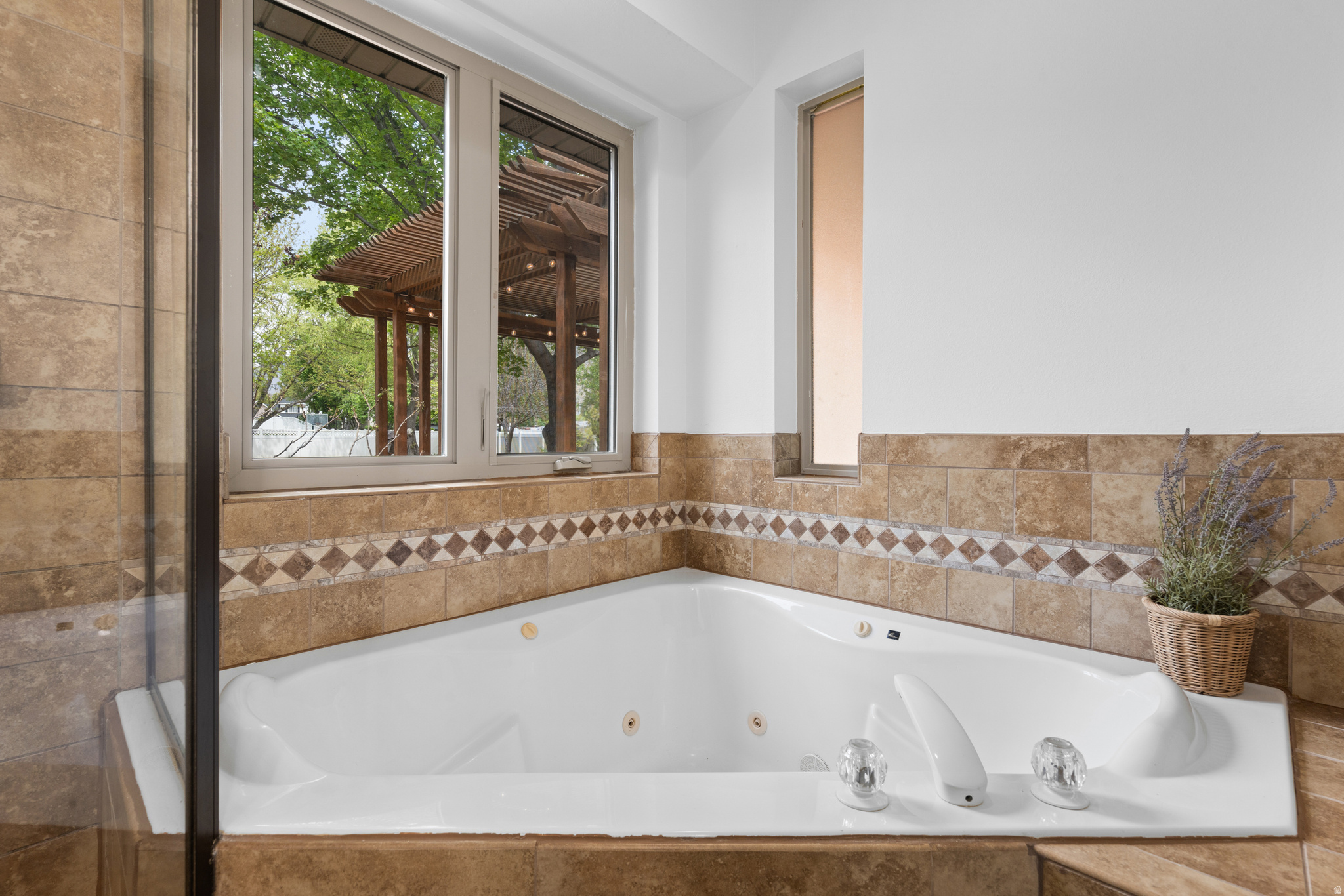 MAHOGANY MOUNTAIN ESTATES - Residential