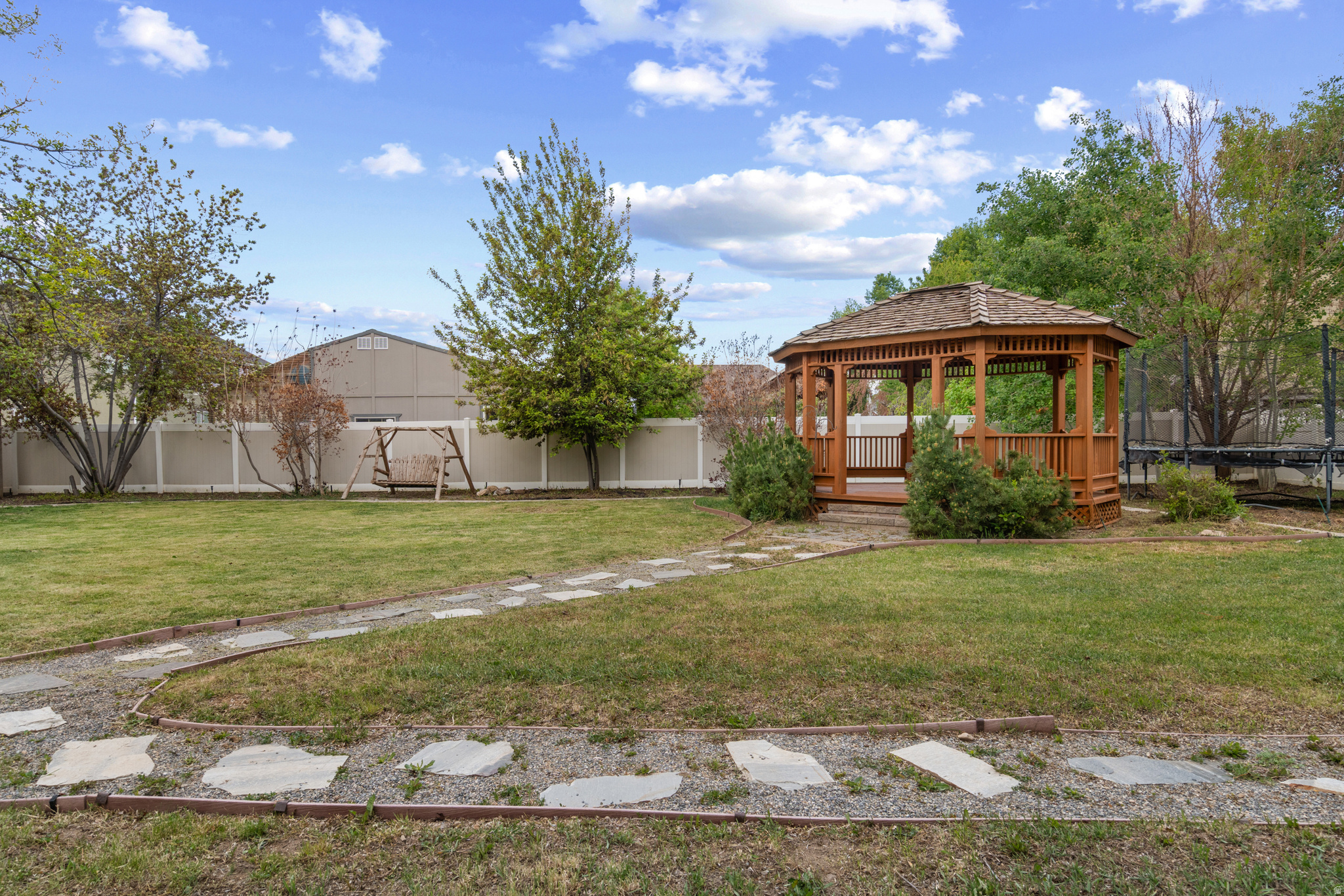 MAHOGANY MOUNTAIN ESTATES - Residential