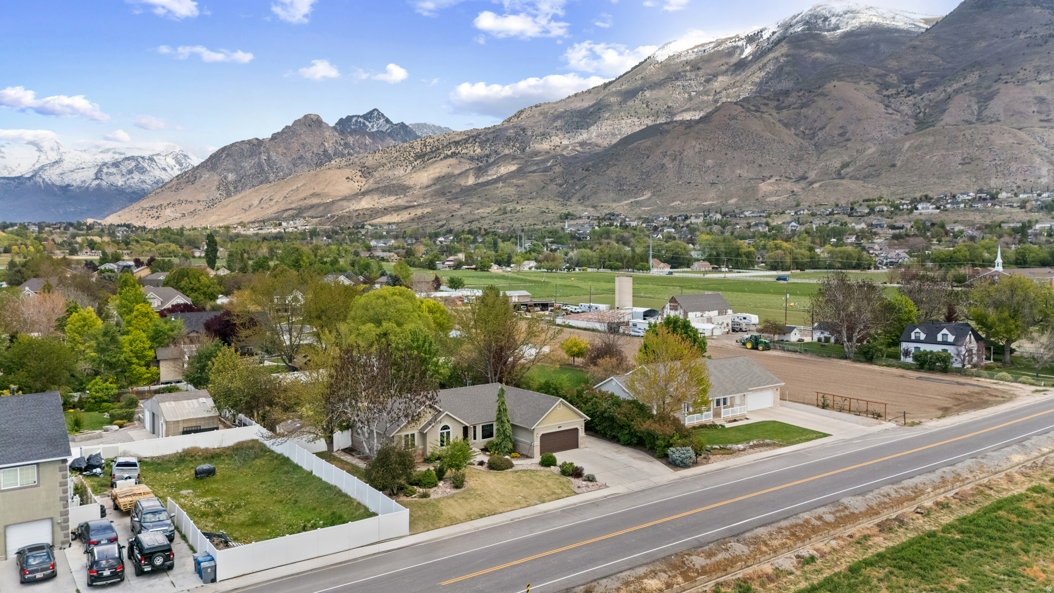MAHOGANY MOUNTAIN ESTATES - Residential