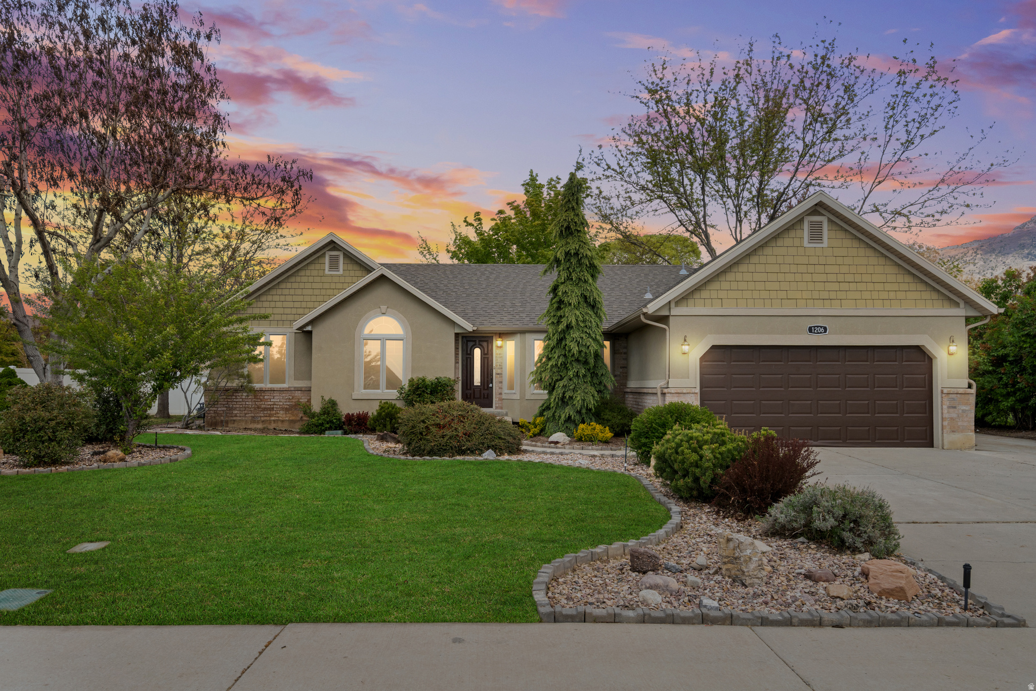 MAHOGANY MOUNTAIN ESTATES - Residential