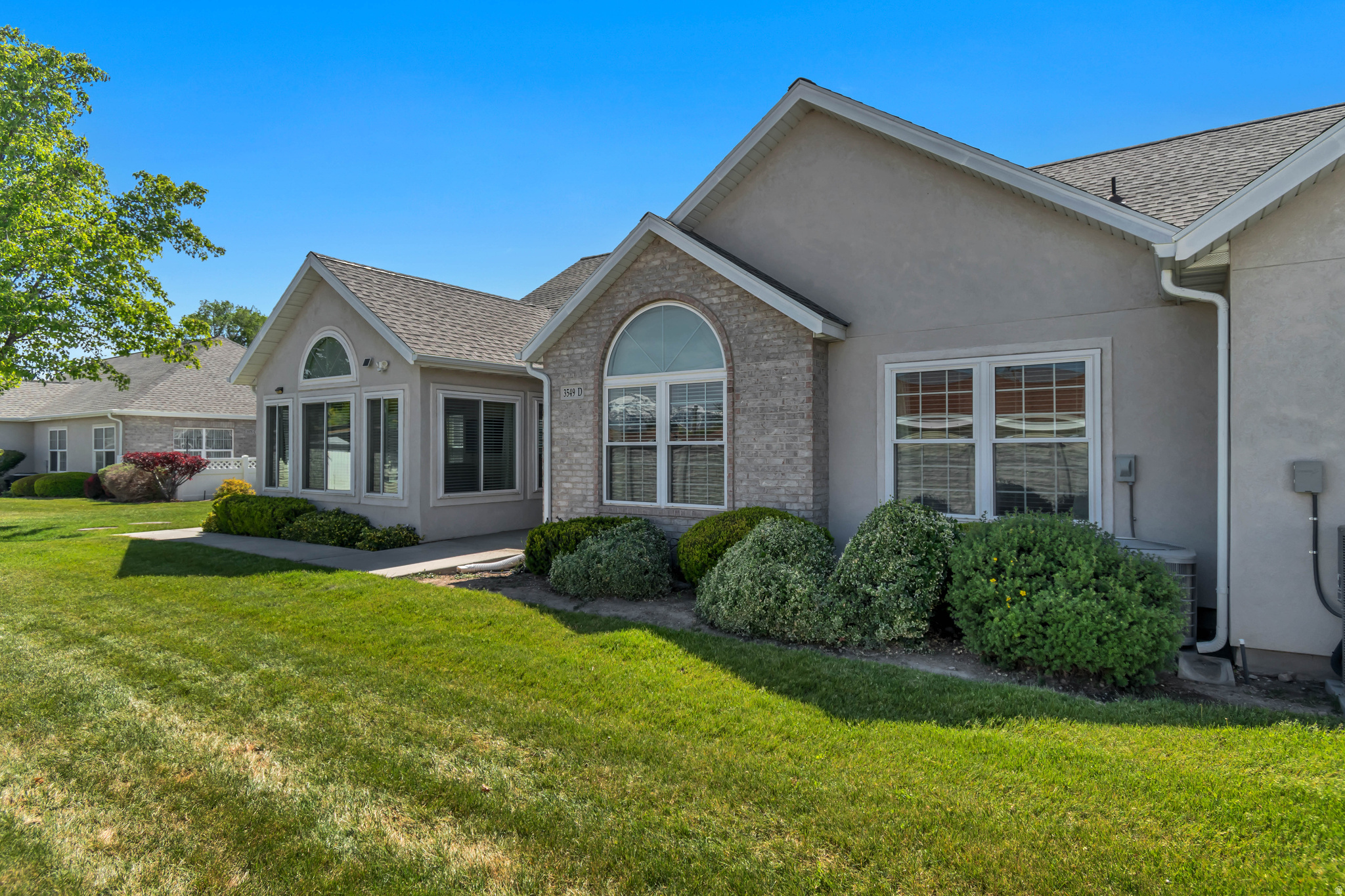 VALLEY VU VILLAS CONDOMINIUM - Residential