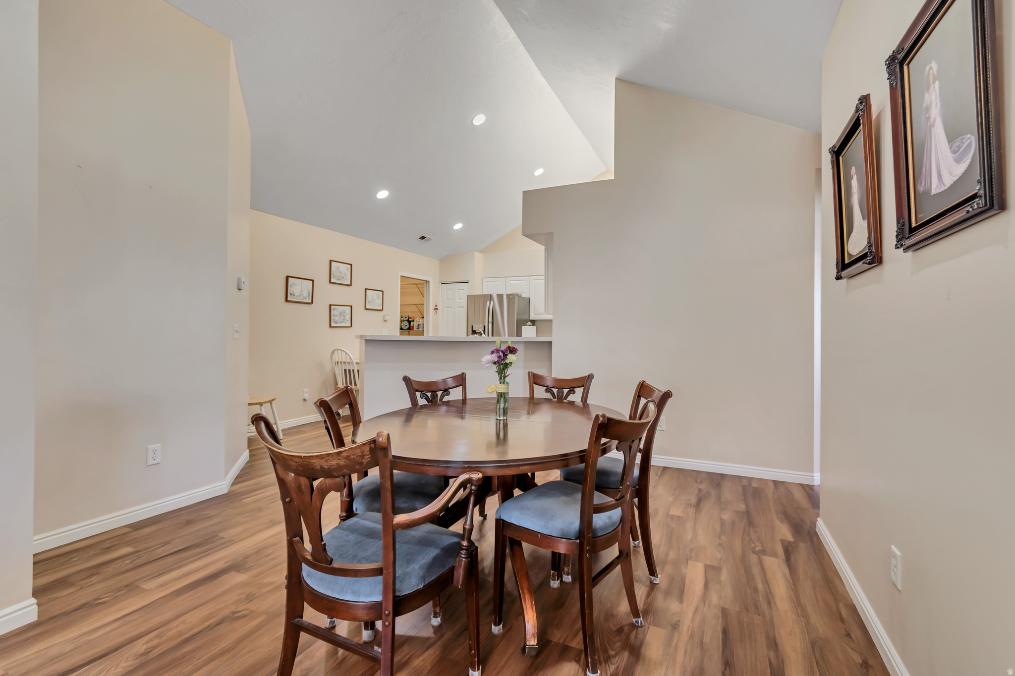 VALLEY VU VILLAS CONDOMINIUM - Residential