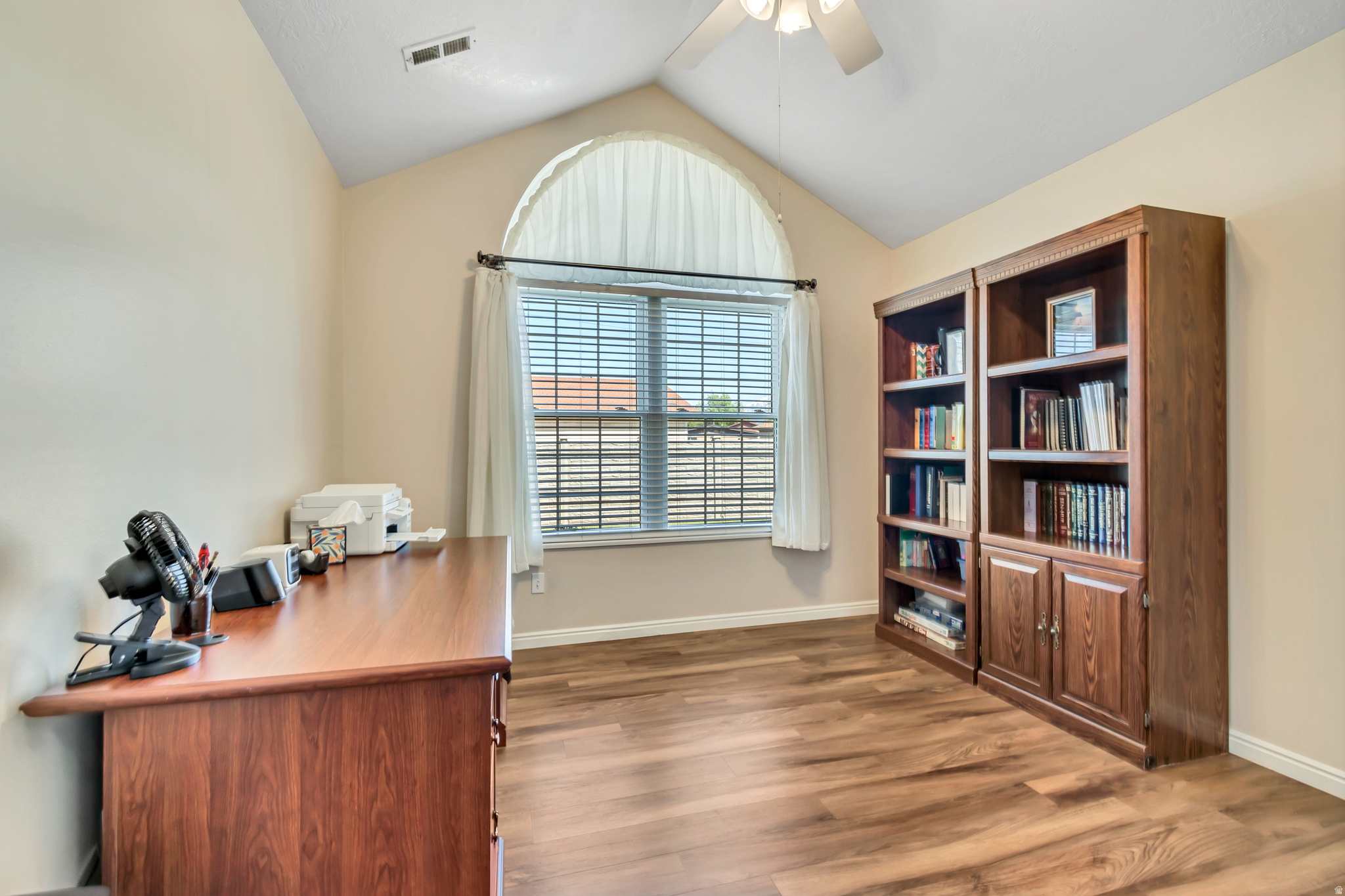 VALLEY VU VILLAS CONDOMINIUM - Residential