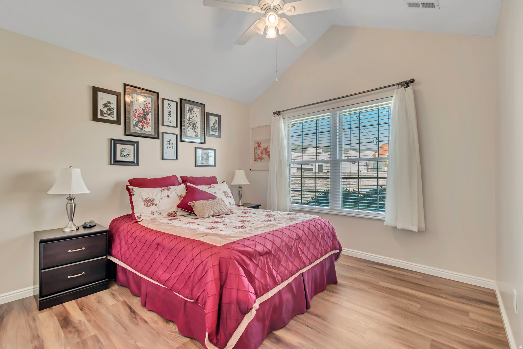 VALLEY VU VILLAS CONDOMINIUM - Residential
