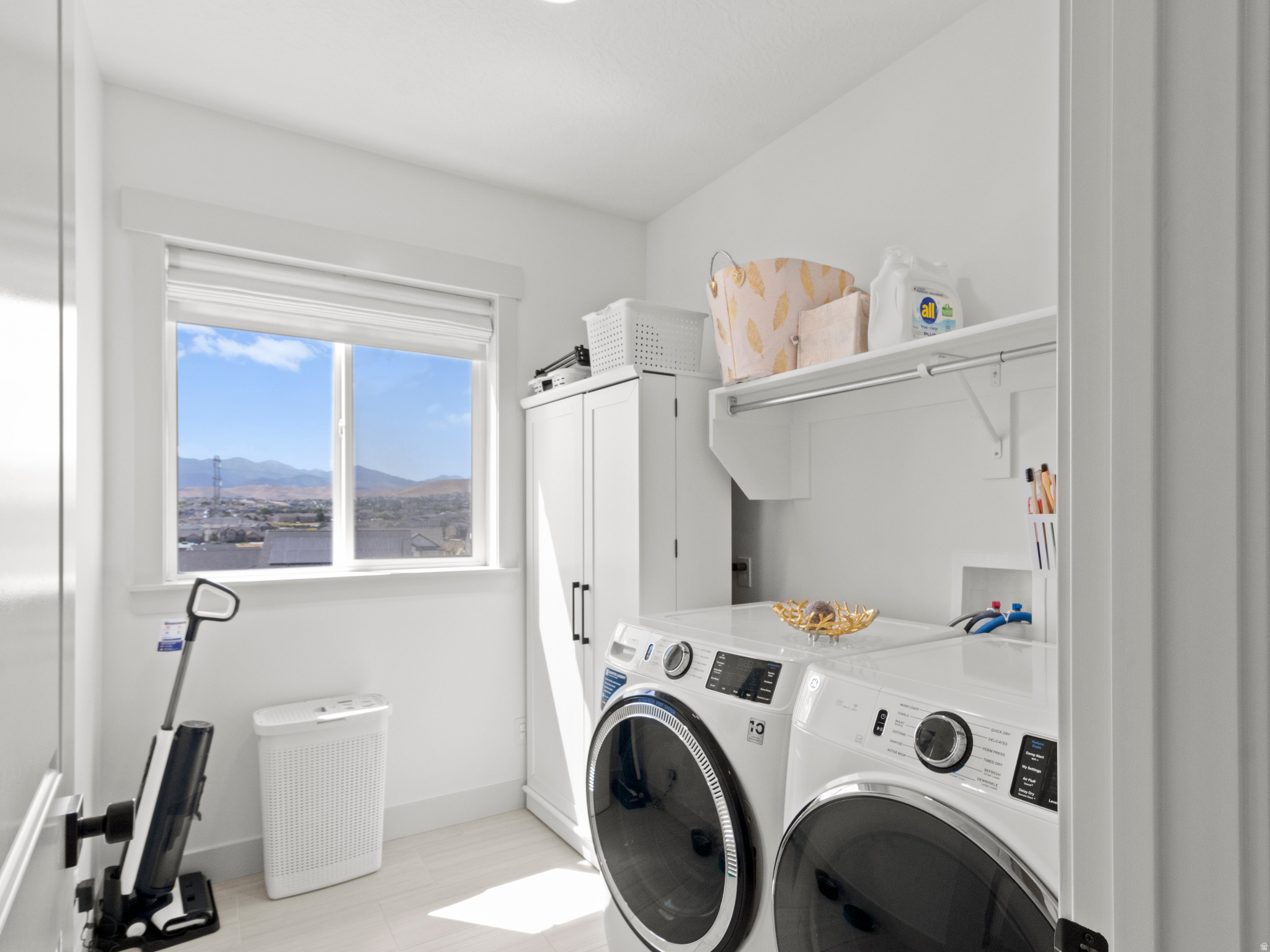 QUAILHILL - Residential