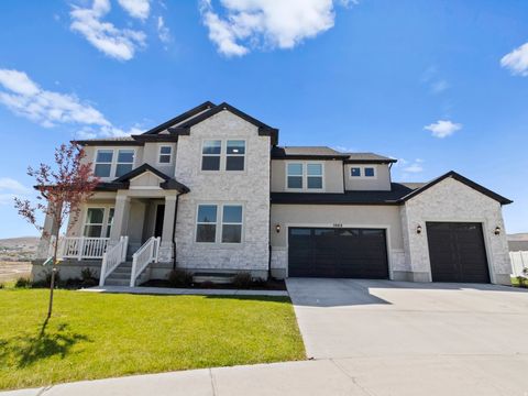 Photo of 1883 W OLYMPUS DR, Saratoga Springs, UT 84045 (MLS # 2134384)