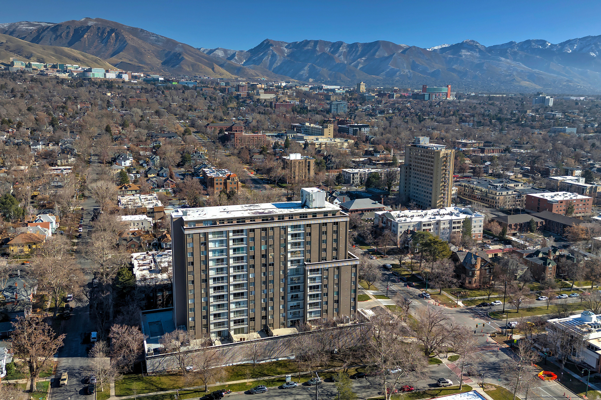 BONNEVILLE TOWERS - Residential
