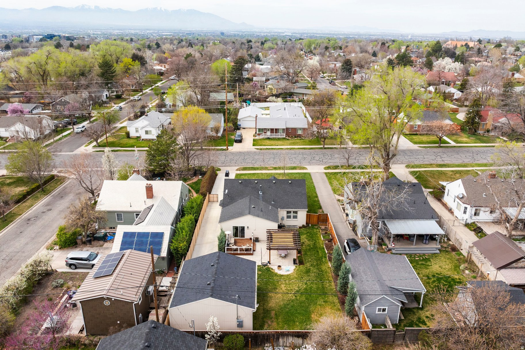 SUGAR HOUSE - Residential