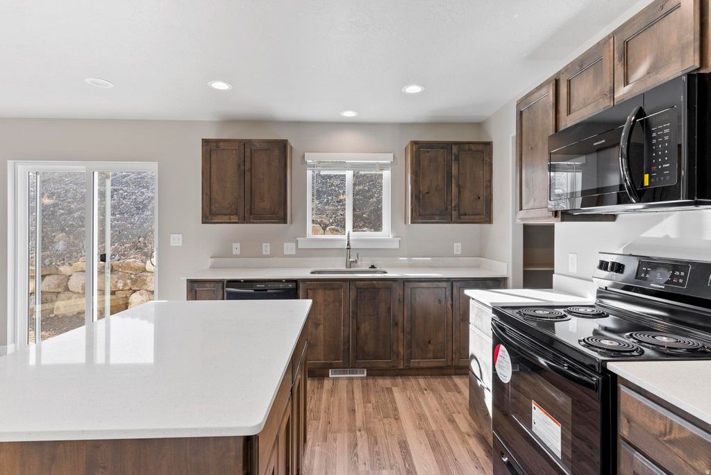 Photo of 393 N SLANT RD #31, Spanish Fork, UT 84660 (MLS # 2141873)