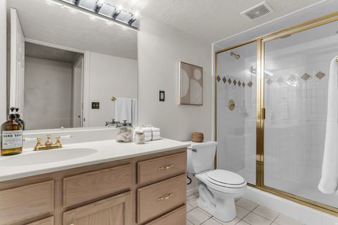 Tiny photo for 6993 S 1620 E, Cottonwood Heights, UT 84121 (MLS # 2136053)