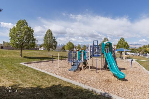Tiny photo for 11833 S PREAMBLE RD, Draper, UT 84020 (MLS # 2154492)