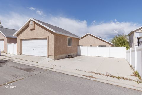 Tiny photo for 11833 S PREAMBLE RD, Draper, UT 84020 (MLS # 2154492)