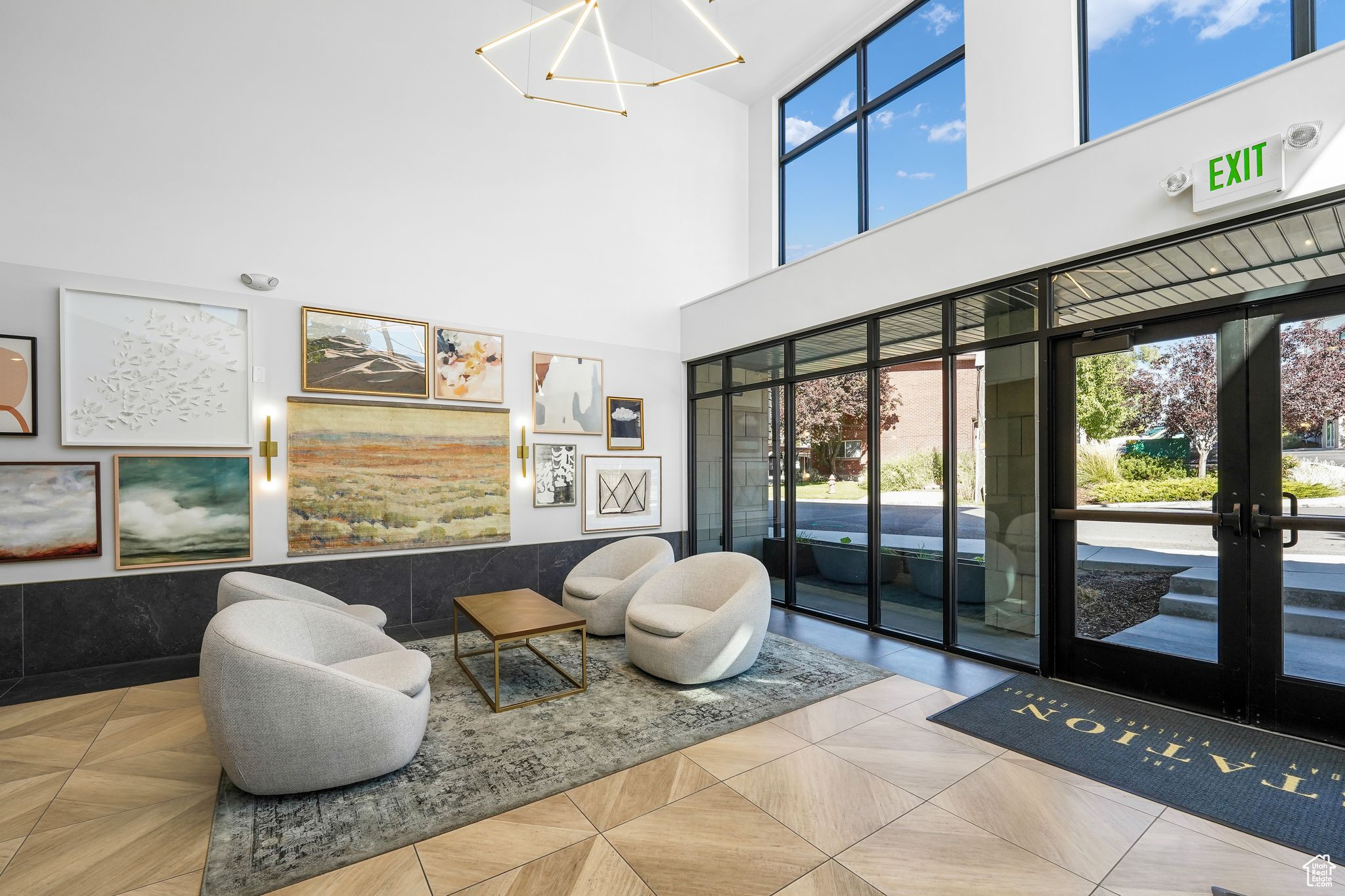 STATION AT HOLLADAY - Residential