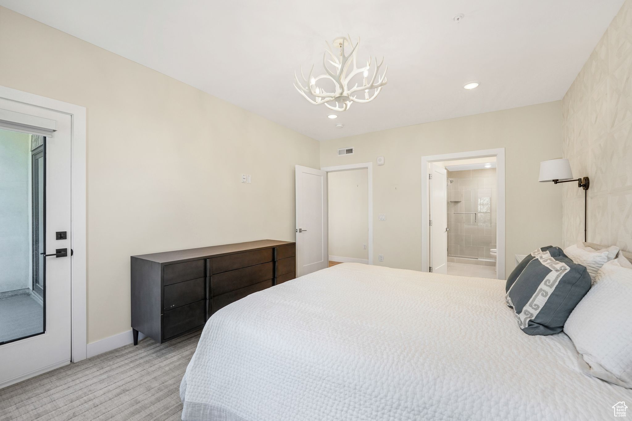 STATION AT HOLLADAY - Residential