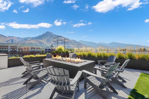 Tiny photo for 2240 E LANEY AVE S #302, Holladay, UT 84117 (MLS # 2113839)