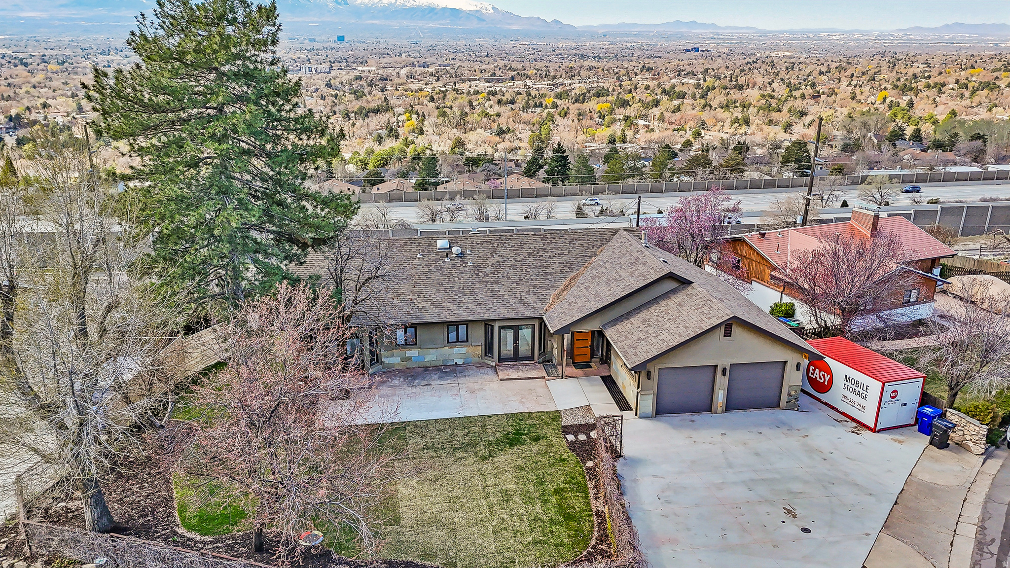 OLYMPUS COVE - Residential