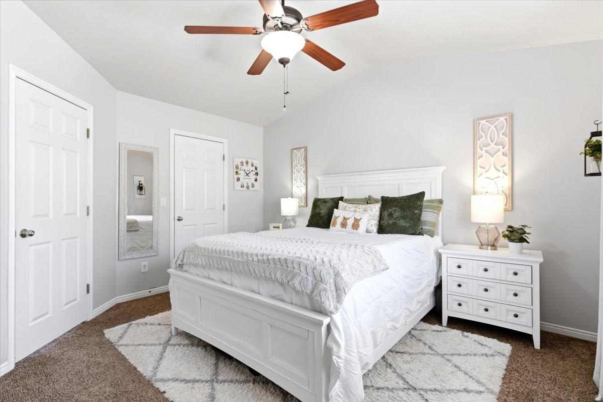 NEW TOWNE SQUARE - Residential