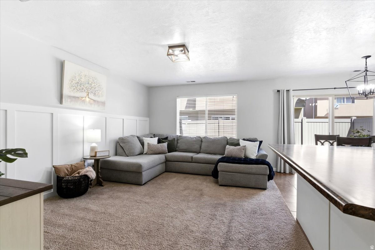 NEW TOWNE SQUARE - Residential