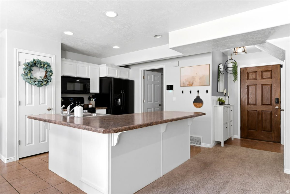 NEW TOWNE SQUARE - Residential