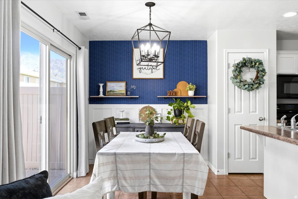 NEW TOWNE SQUARE - Residential