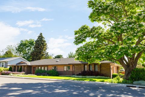 Tiny photo for 814 S 860 W, Cedar City, UT 84720 (MLS # 2129738)