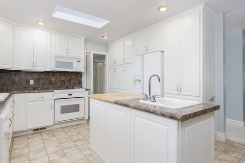 Tiny photo for 814 S 860 W, Cedar City, UT 84720 (MLS # 2129738)