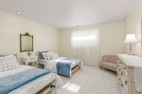 Tiny photo for 814 S 860 W, Cedar City, UT 84720 (MLS # 2129738)