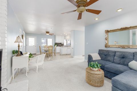 Tiny photo for 814 S 860 W, Cedar City, UT 84720 (MLS # 2129738)