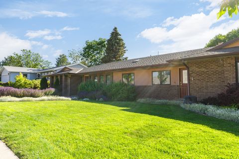 Tiny photo for 814 S 860 W, Cedar City, UT 84720 (MLS # 2129738)