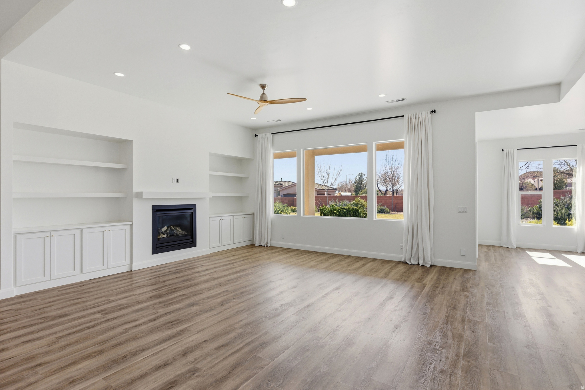 SILVERSTONE 4 AT GREEN SPRINGS - Residential