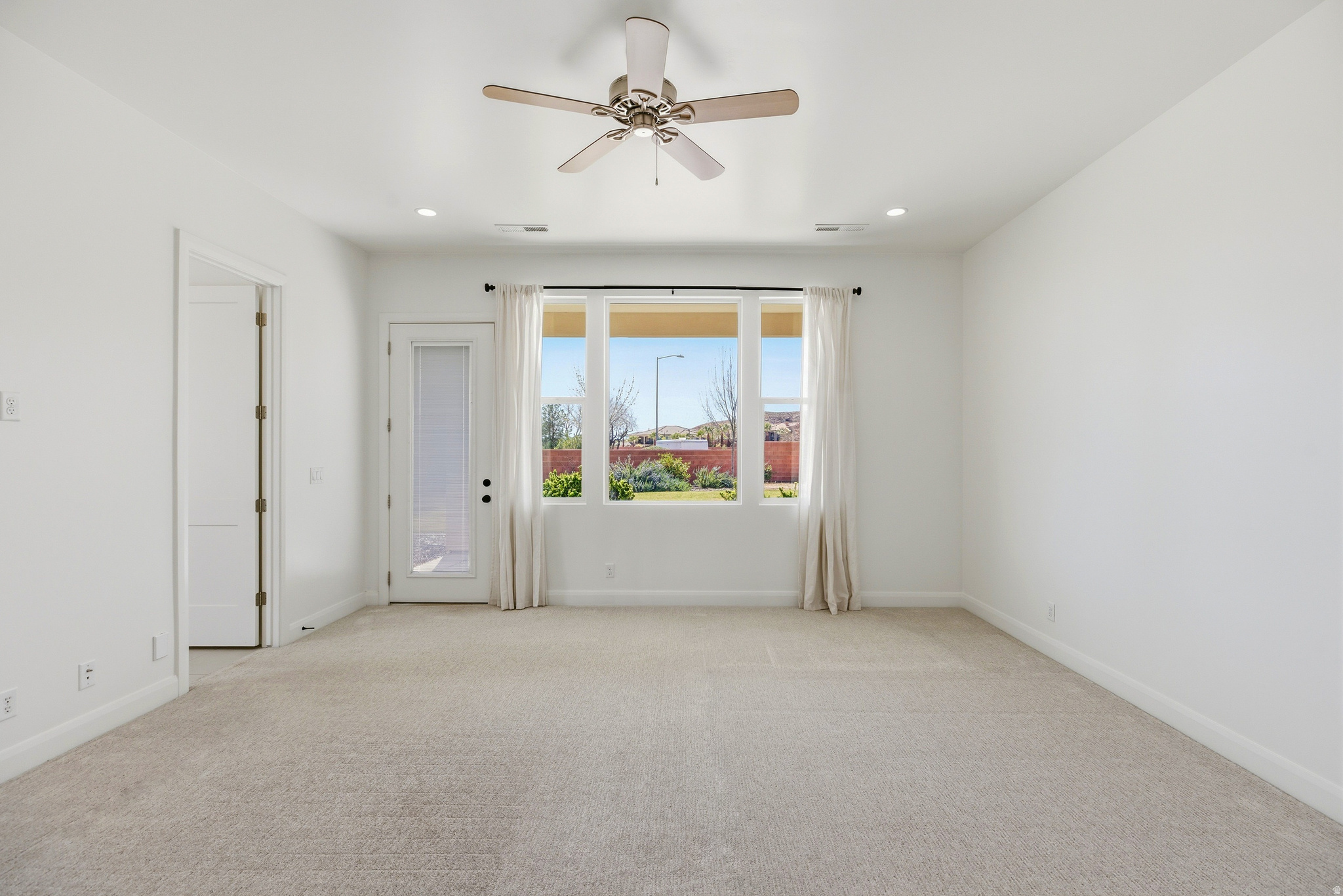 SILVERSTONE 4 AT GREEN SPRINGS - Residential