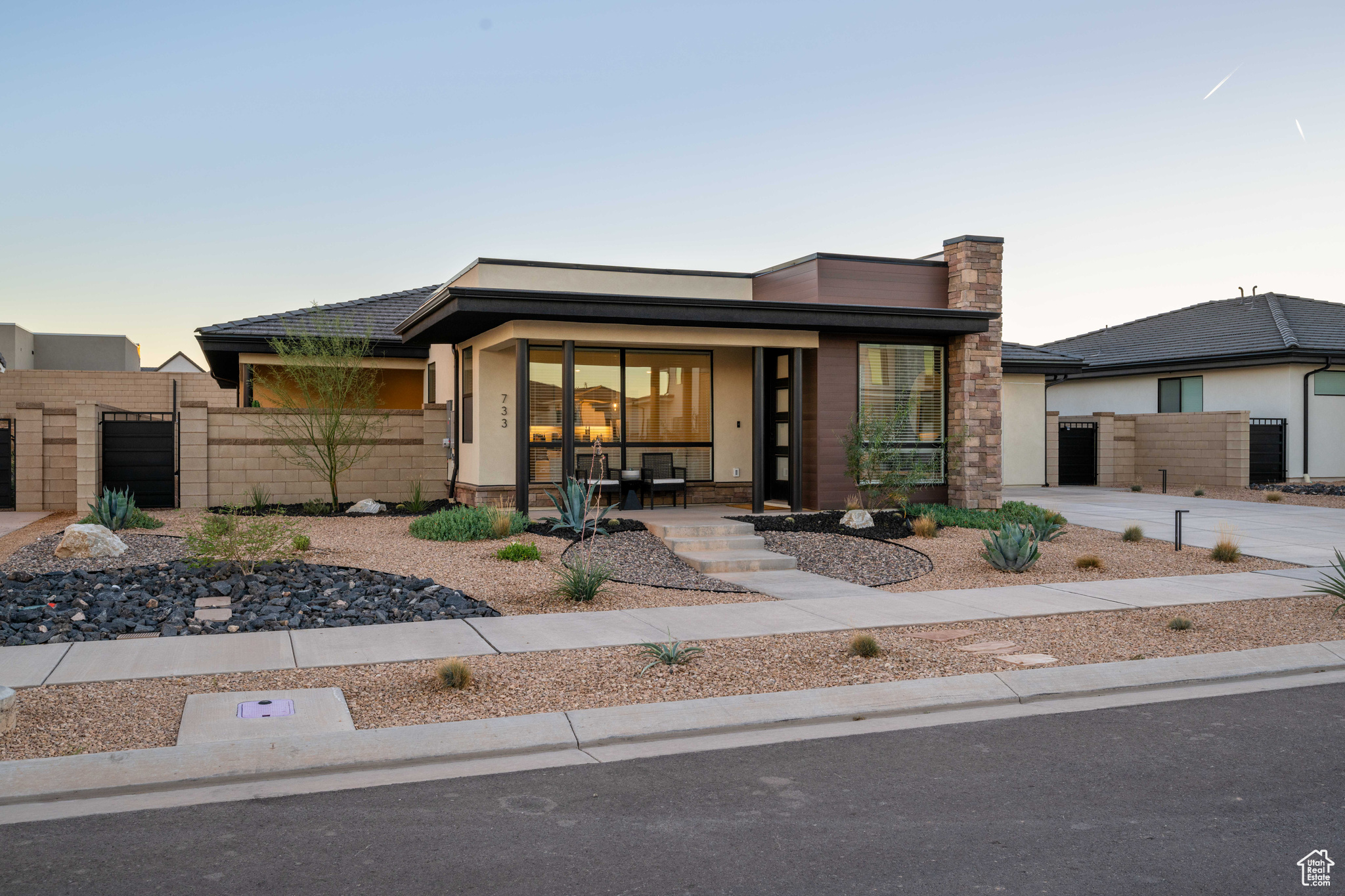 733 W Juniper Dr, Saint George, Utah image 2