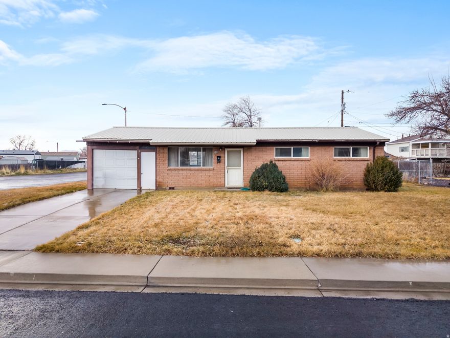 ***OPEN HOUSE THIS SATURDAY, FEBRUARY 28th from 11AM to 1PM.*** In the heart of Springville, this charming bungalow-style home offers warmth, history, and opportunity. Featuring 3 bedrooms and 1 bathroom, this single-level home sits on a corner lot near Sage Creek Elementary with beautiful mountain views from the front porch. The spacious yard offers room to run, play, garden, or gather. Loved by the same family for decades, the home is move-in ready with room to update and make it your own. Home is being sold as-is. A home inspection was completed February 2026 - ask listing agent for more information. Info deemed reliable; buyer/buyer's agent to verify all. Square footage figures are provided as a courtesy estimate only obtained from tax records.