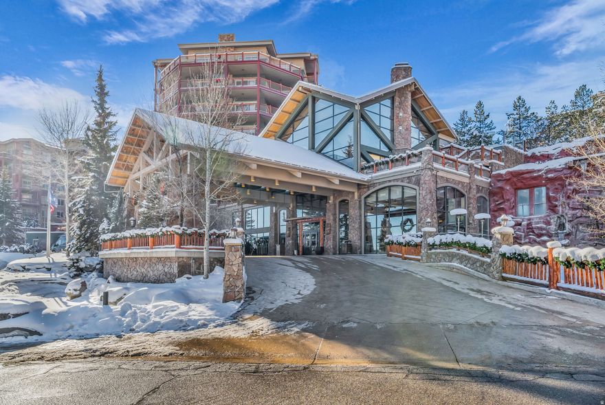 Recently refreshed in Westgate with a highly sought after designated parking spot, this one-bedroom condo is perfectly located in the heart of Park City's Canyons Village. This ski in/ski out location offers some of the area's best onsite amenities including three swimming pools, renovated spa, fitness center, kid's club, arcade room, tennis courts, concierge, owner ski lockers and lounge, ski valet, restaurants, coffee shop, a marketplace and liquor store. Resort shuttle service and free Park City bus line.
