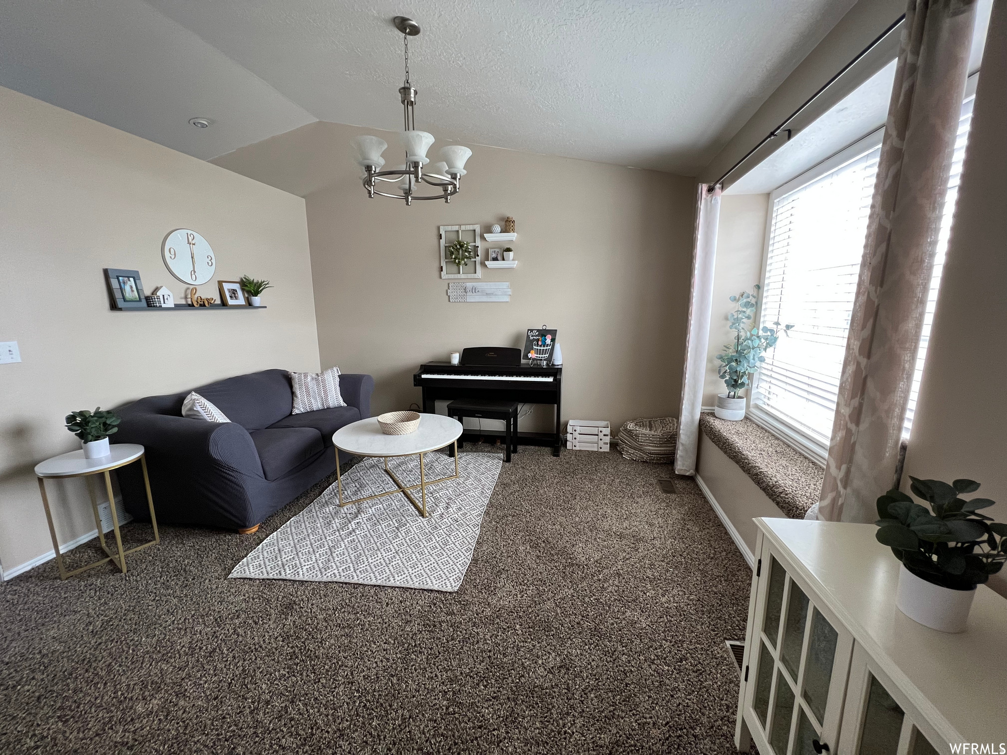 ALAND OF HONEY - Residential