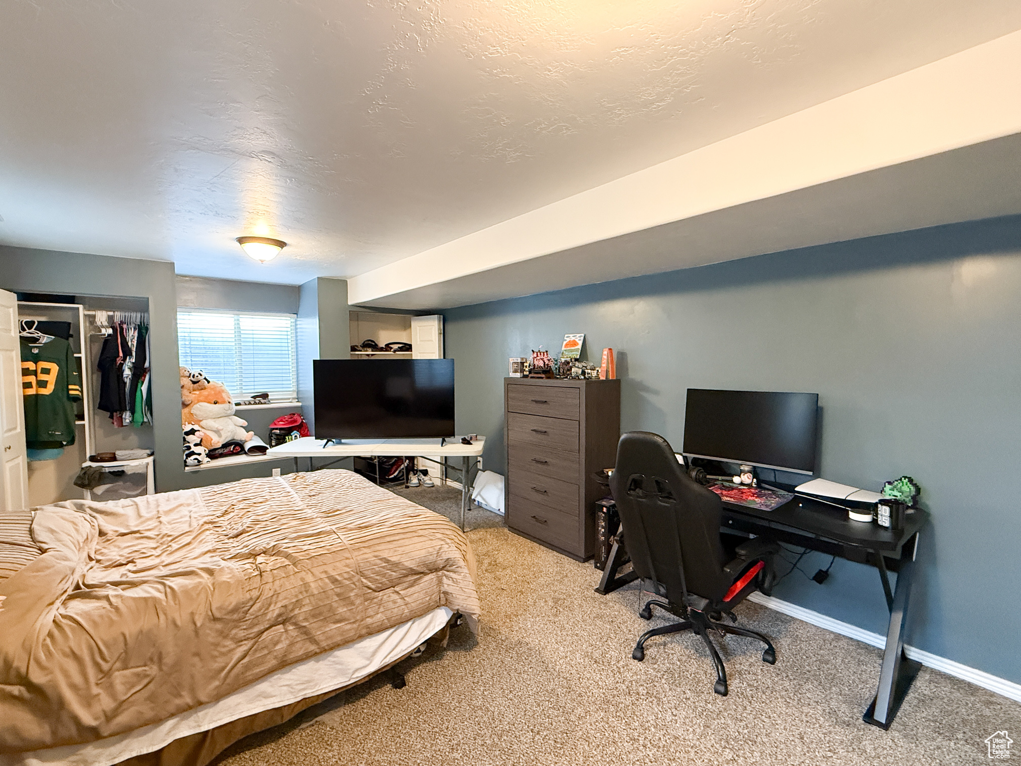 NORTH OAKS COVE - Residential