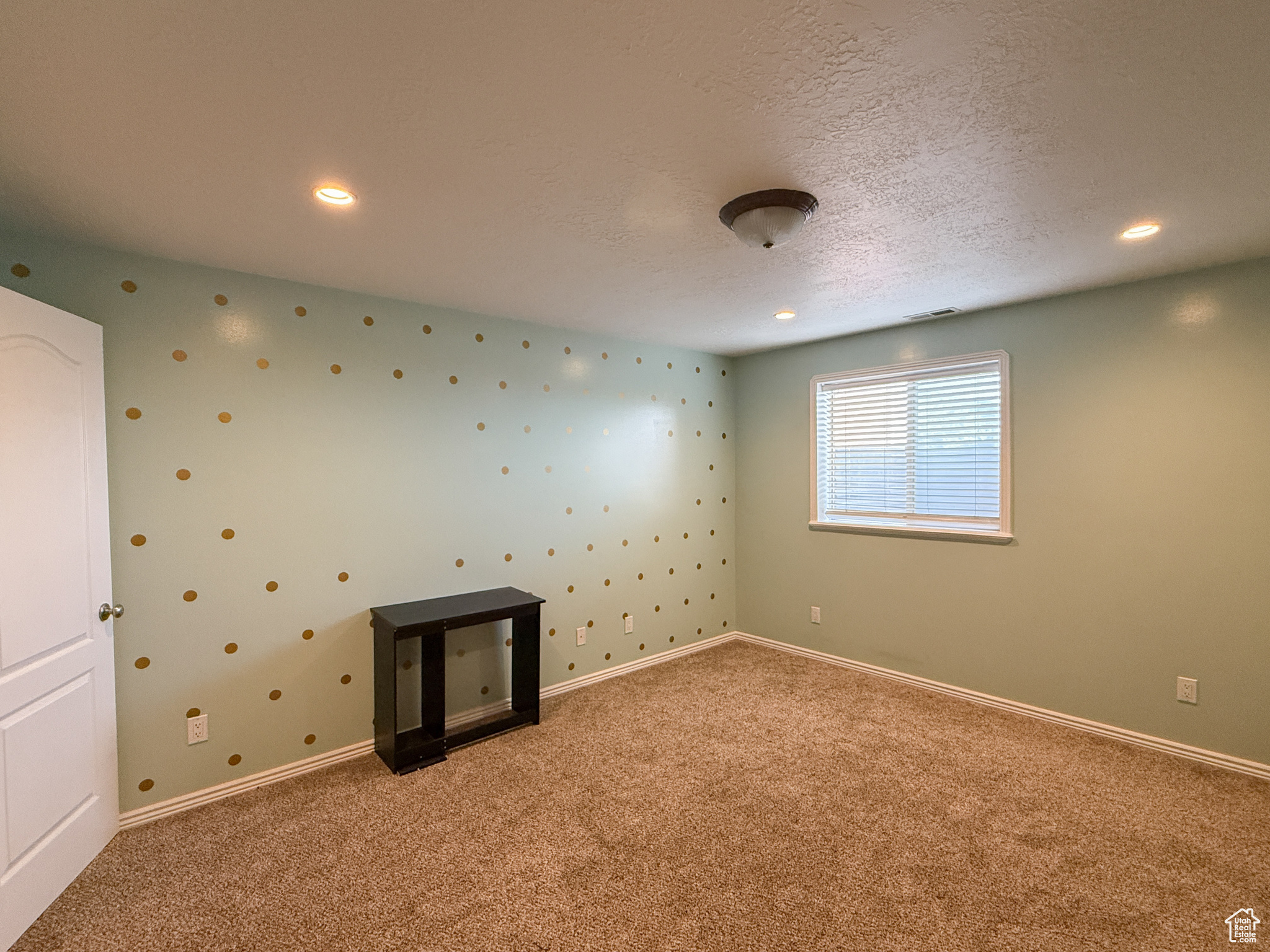 NORTH OAKS COVE - Residential